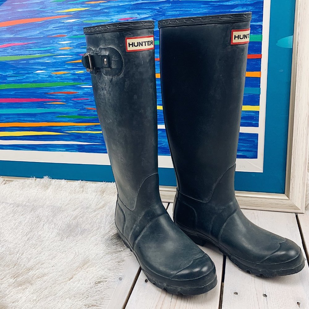 HUNTER | Tall Matte Navy Blue Rain Boots - Picture 3 of 8